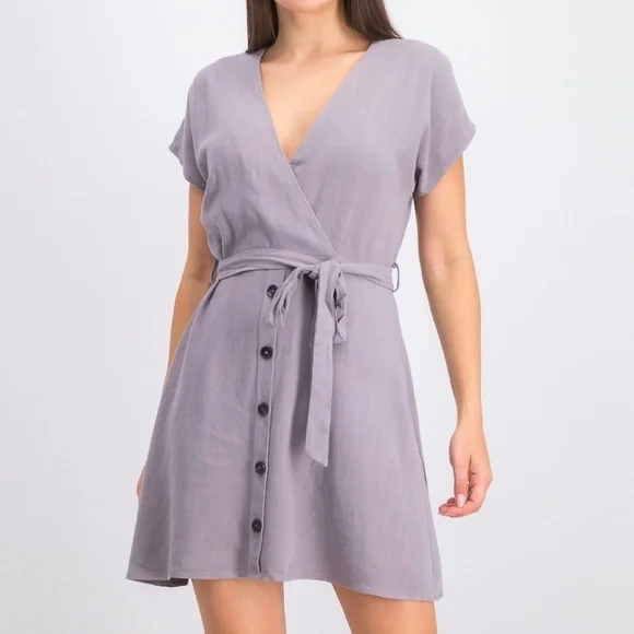 Sadie & Sage Women's Surplice Dress Color: Slate/Light Purple/Gray Size Small - Picture 2 of 11